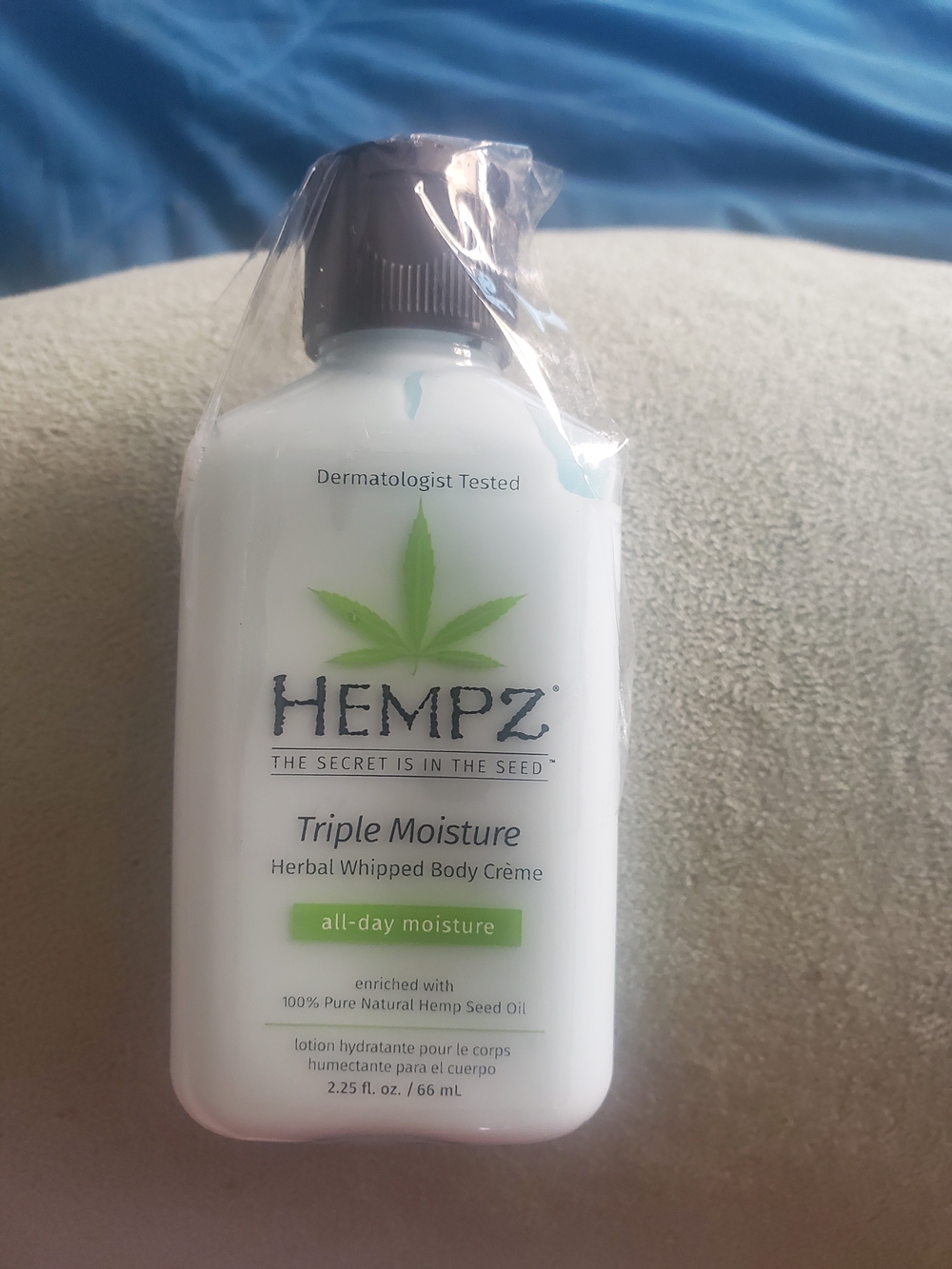 Hempz Triple Moisture Herbal Whipped Body Crème - White with Green Accents